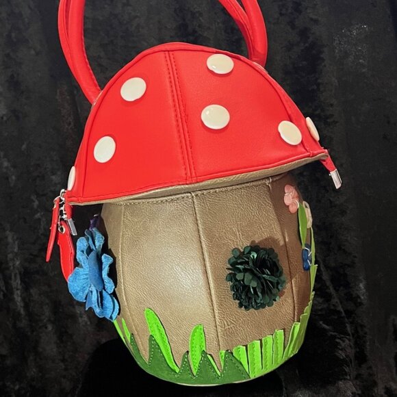 Mushroom-shaped purse with flower and grass details, 2 handles - Picture 6 of 16